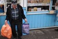 Продовольственный рынок в Абакане (Хакасия), октябрь 2008 года